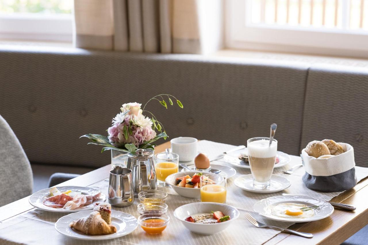 Hotel Fernblick St. Valentin auf der Haid Exteriör bild