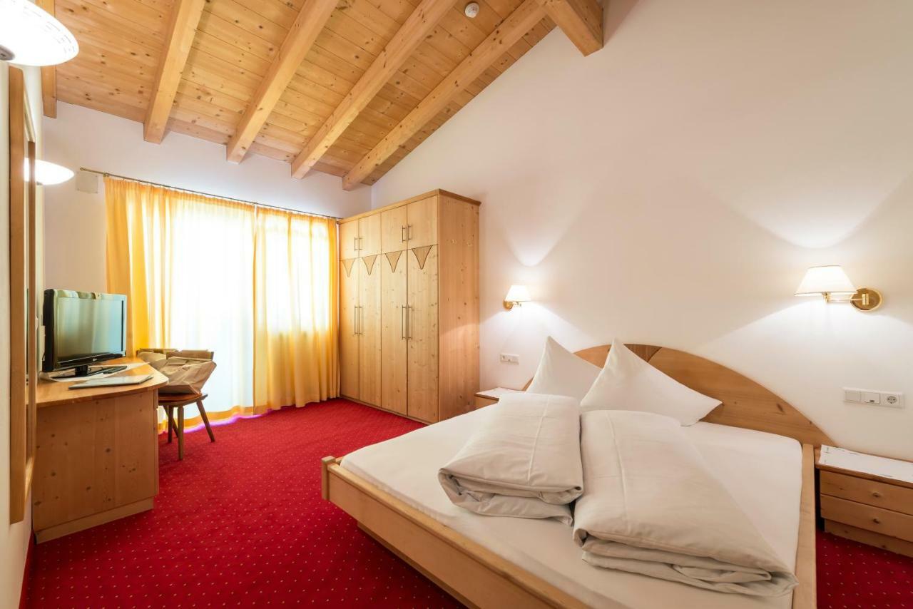Hotel Fernblick St. Valentin auf der Haid Exteriör bild